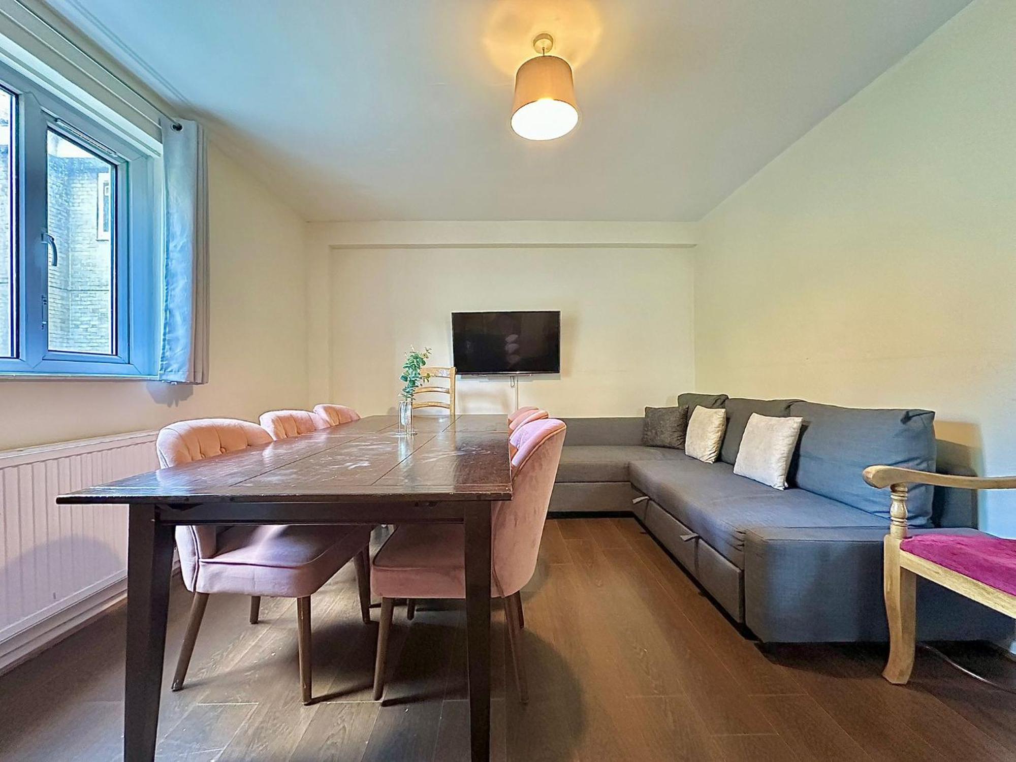 Apartment In Edgware Road *